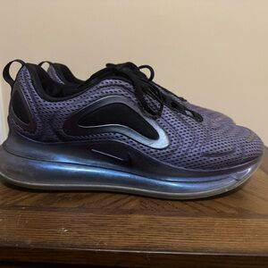 Nike Air Max 720 Northern Lights Black and Purple Sneakers Size 11.5 Men’s